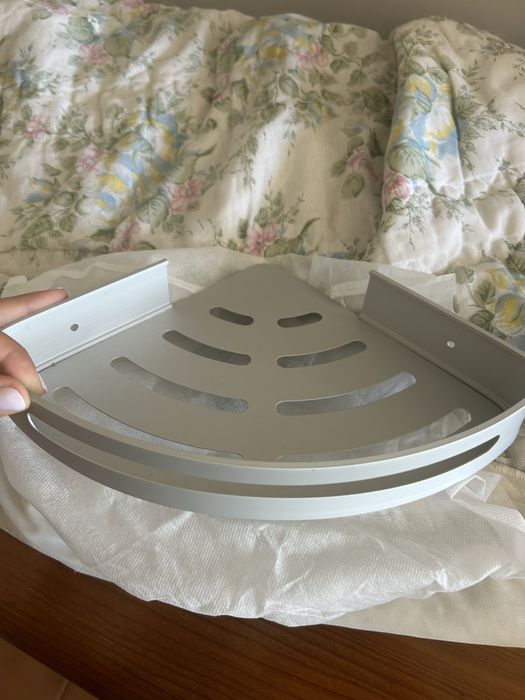 2 estantes para banho NOVAS