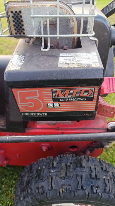 Odśnieżarka spalinowa z napędem MTD