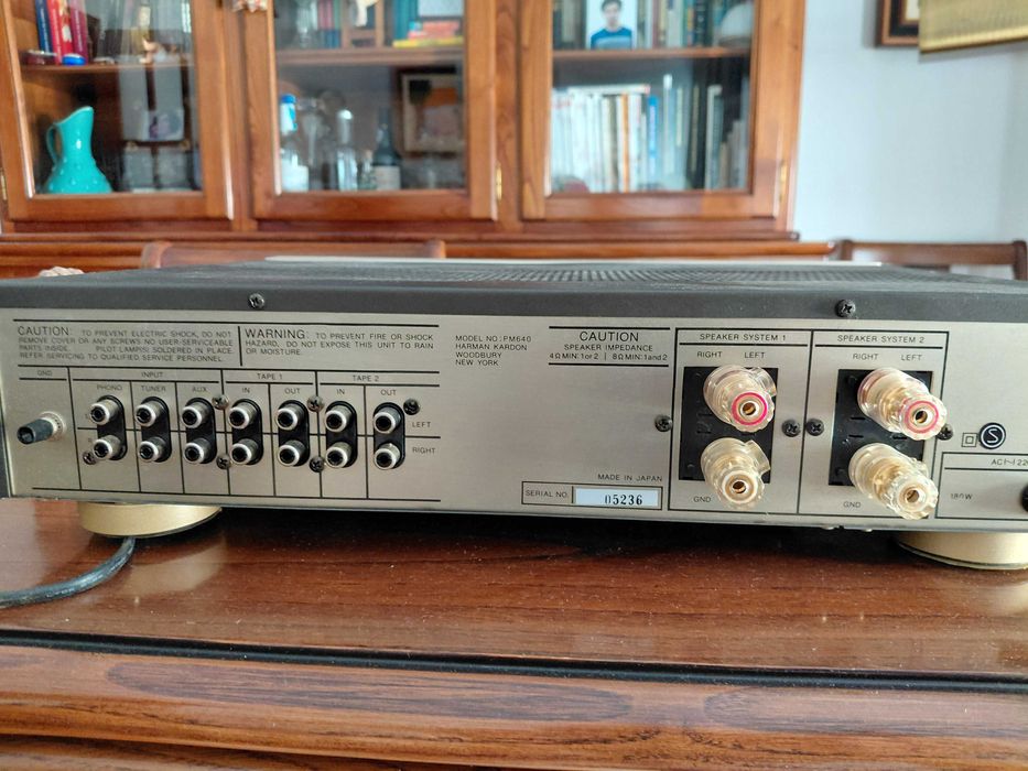 Amplificador Harman Kardon PM640, Monitor audio BR2