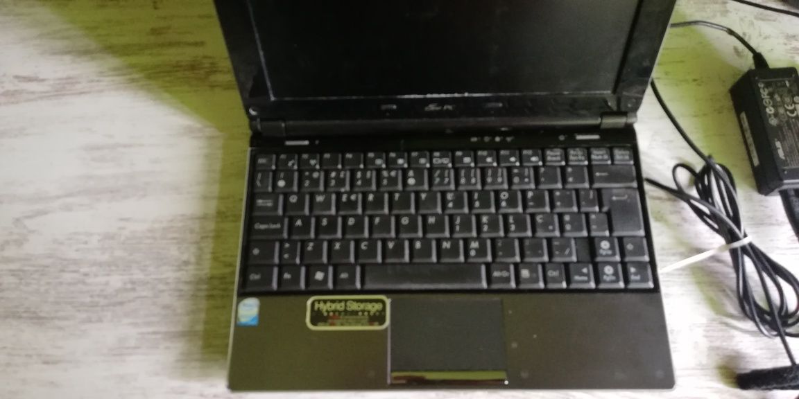 ASUS Eee PC 1002HA