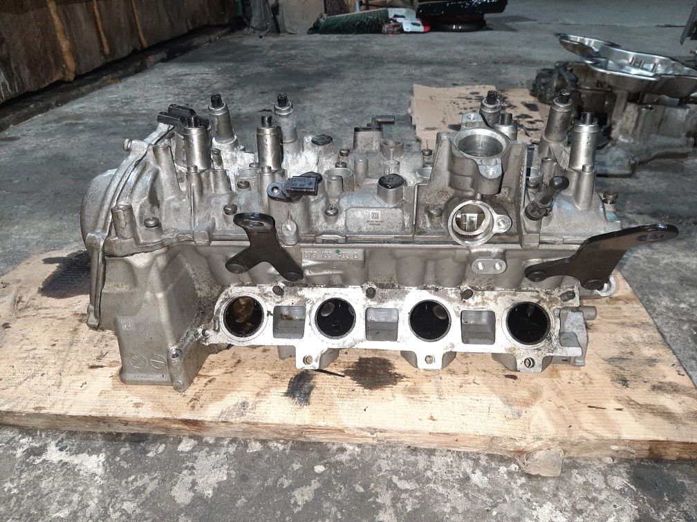 Audi S6 RS7 S7 RS7  4.0 TFSI  v8  glowica silnika