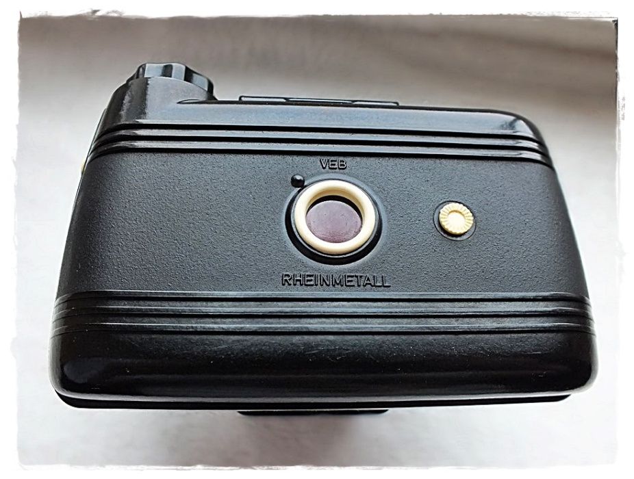 Zabytkowy stary aparat w bakelicie Perfekta + pokrowiec+Film z lat 50