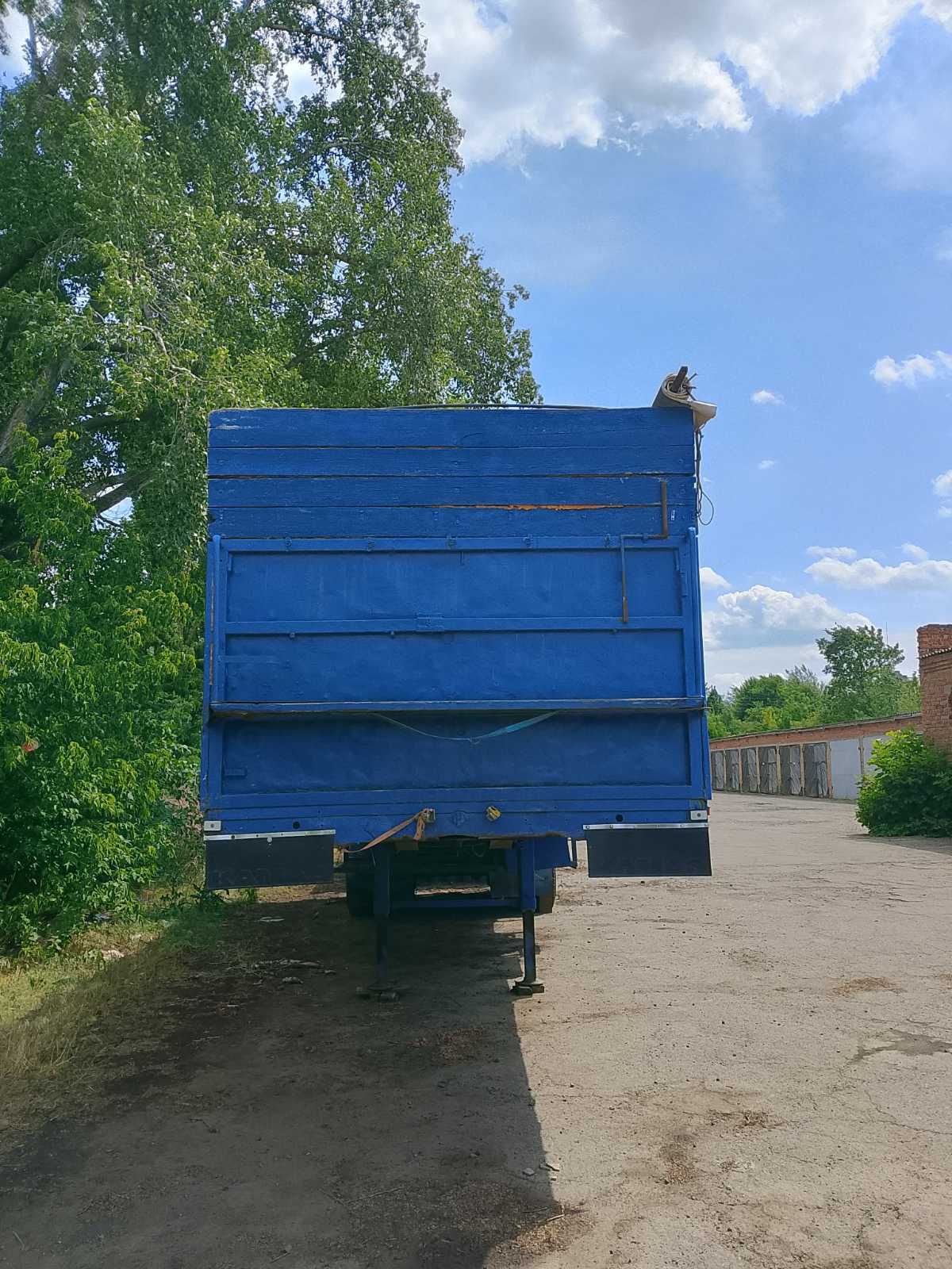 Полуприцеп Камаз бортовой зерновоз
