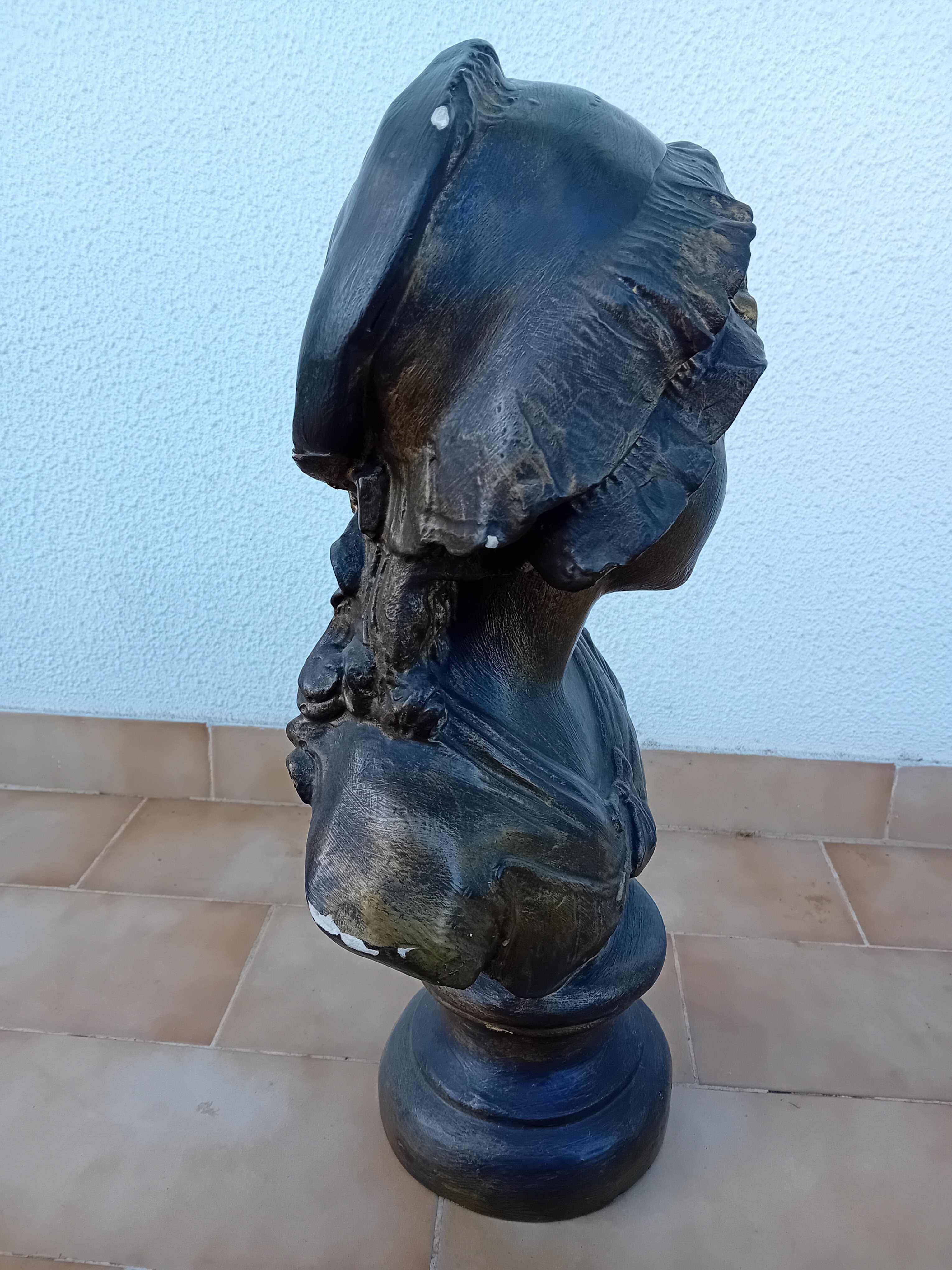 Escultura de Grinan Niam