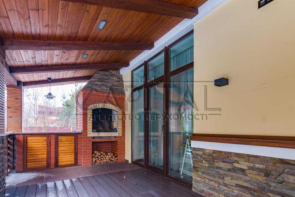 Пропонується в оренду комфортний будинок розташований у Віті-Поштовій