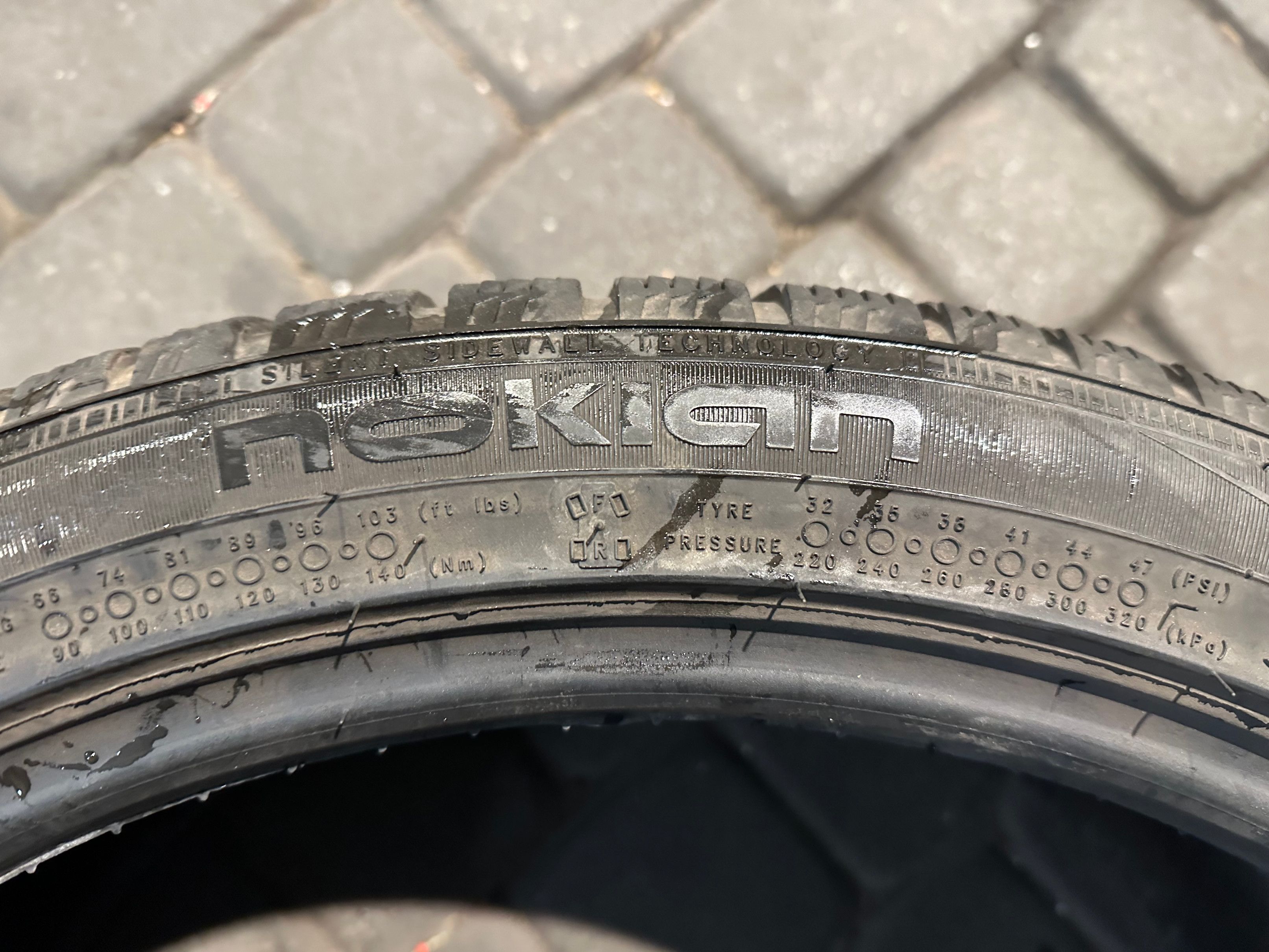 Opona Nokian WR A4 - 245/40/20