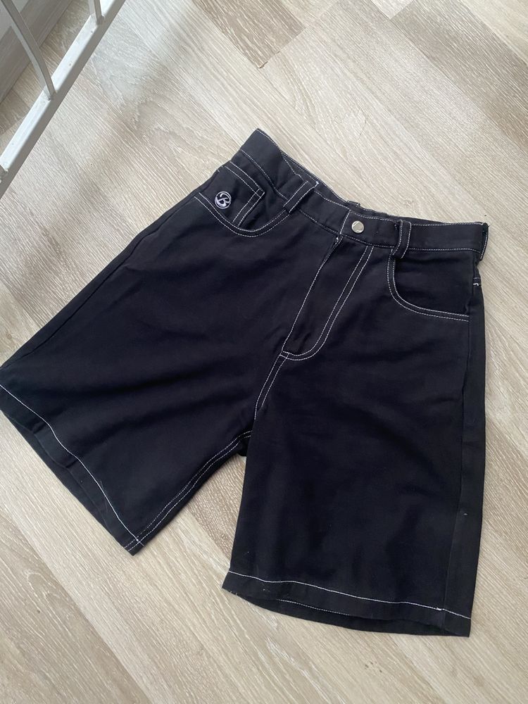 baggy bound shorts