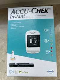 Glukometr Accu-Chek Instant