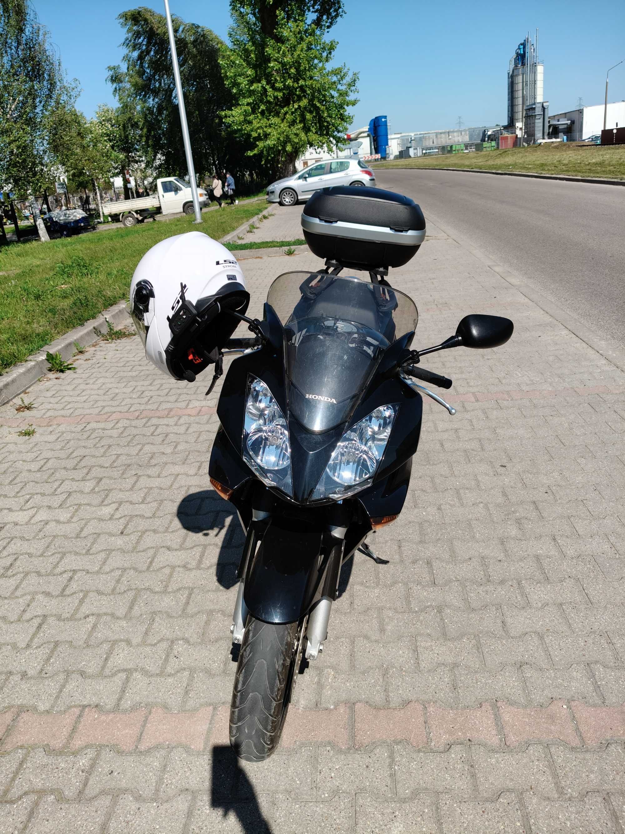 Fajna HONDA VFR 800 sprzedam lub zamienie