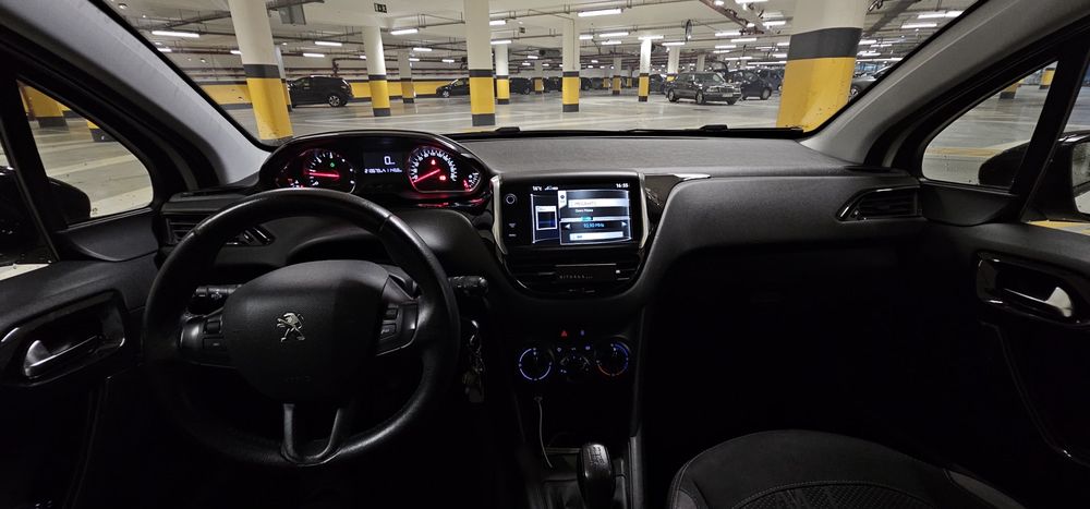 Peugeot 208 1.6Hdi