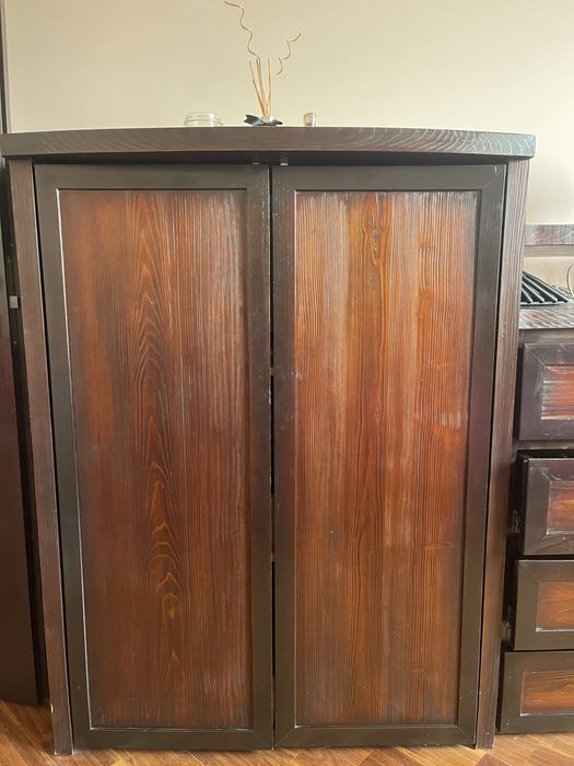 Меблевий гарнітур шафа комод тумби