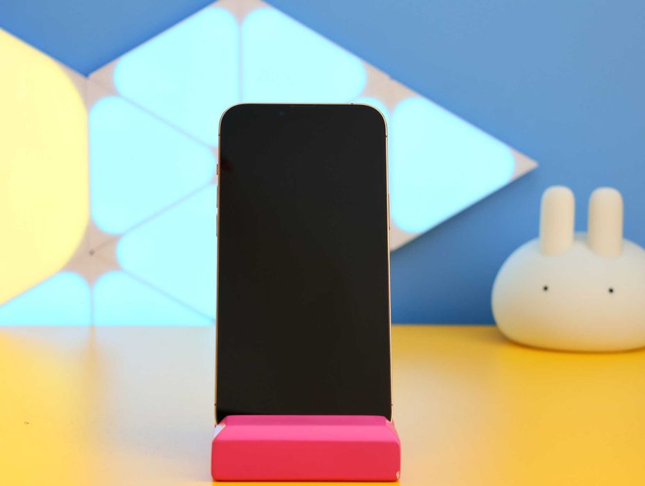 Смартфон Apple iPhone 13 Pro Max 256GB Gold (151199) Б/У З ГАРАНТІЄЮ