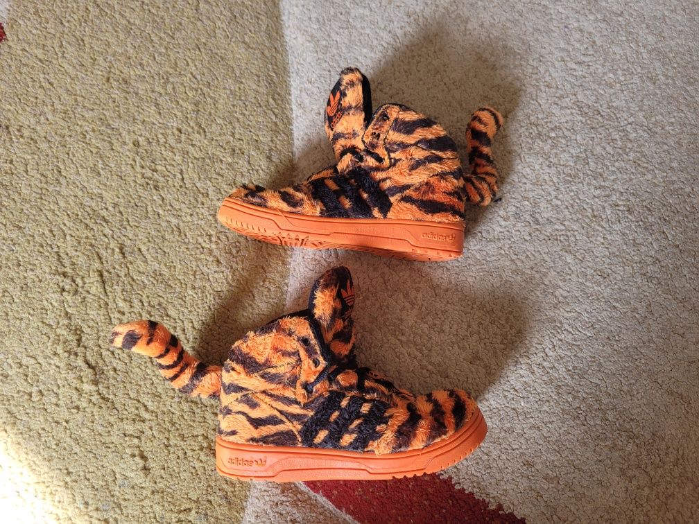 Кроссівки adidas Jeremy Scott 25 р. тигри