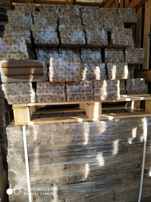 Брикети паливні Купить Руф Піні-кей Пелета Бориспіль Київ Дрова дубові