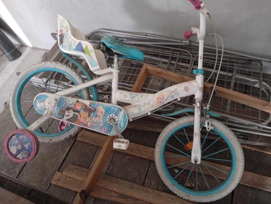 Bicicleta menina
