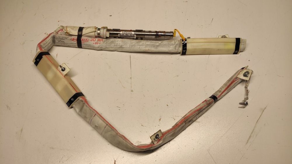 KURTYNA POWIETRZNA PRAWA KIA CEED II KOMBI 85020-A2000 12-17