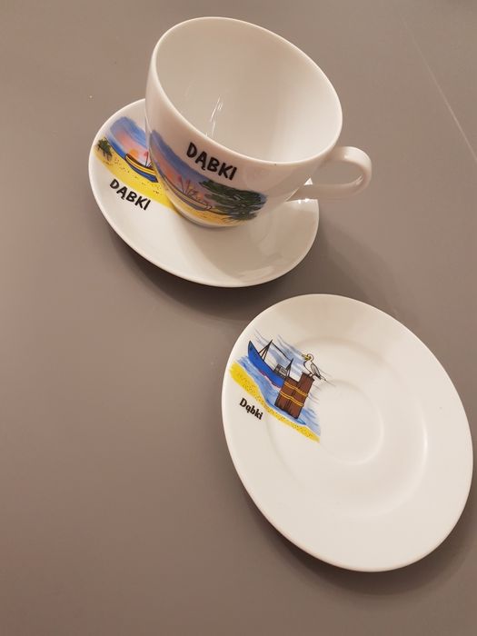 Filiżanka ze spodkiem I talerzykiem