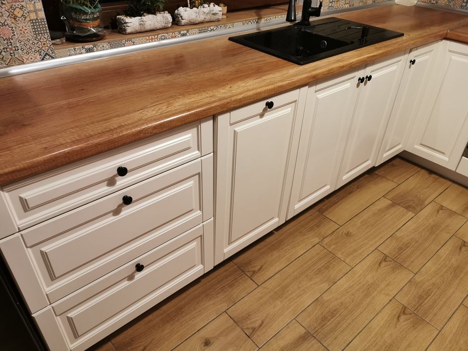 Meble kuchenne białe - używane.