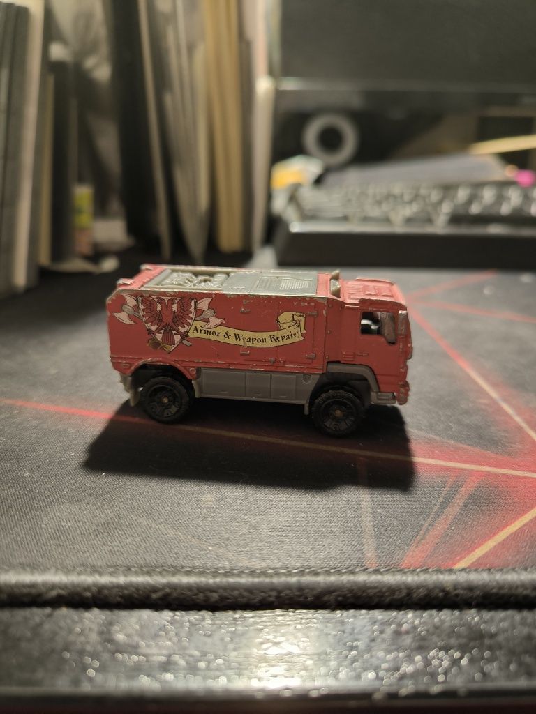 Matchbox desert Thunder