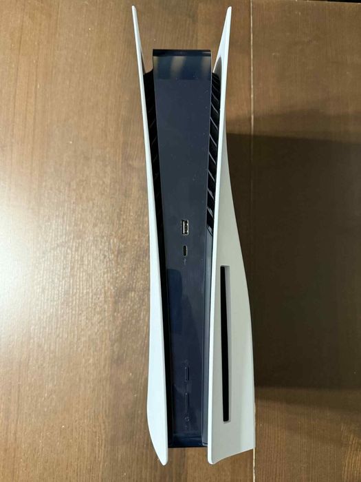 Konsola ps5 pełne wyposażenie