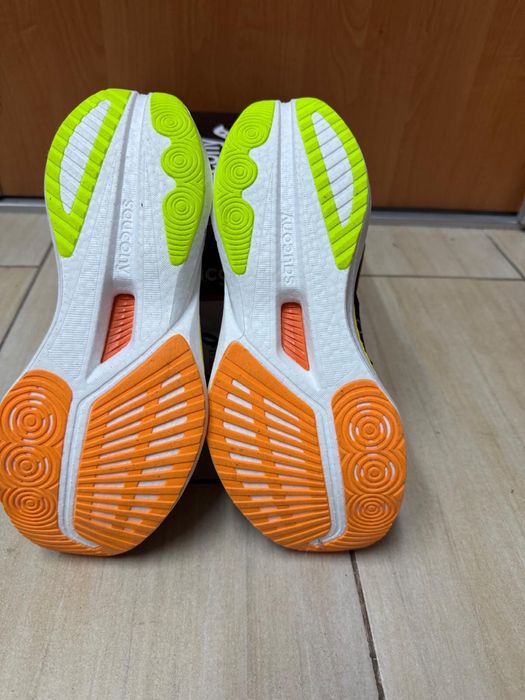 Saucony Endorphine Speed 5 - rozm. 42