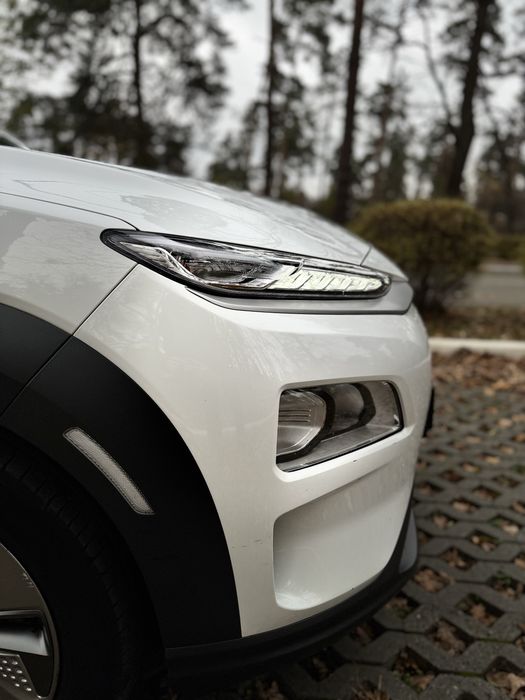 Hyundai KONA elektric  64 kWt 2020 рік