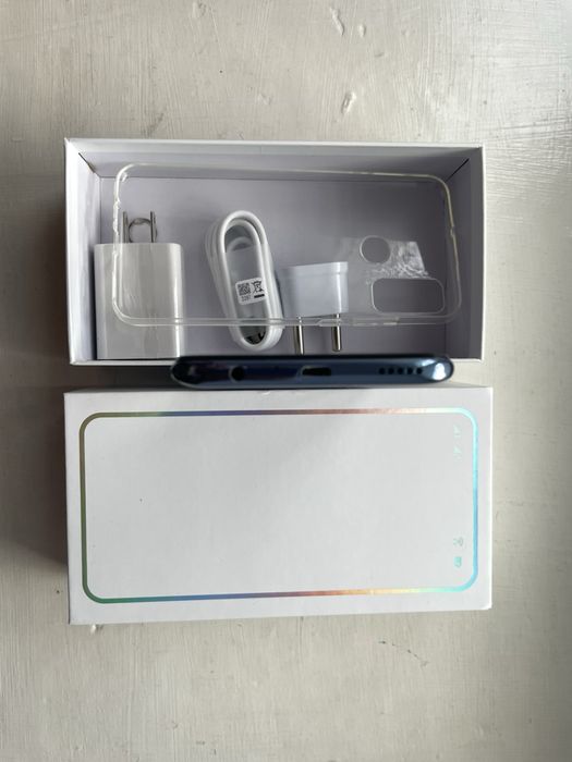 Продам телефон 6/128 гб