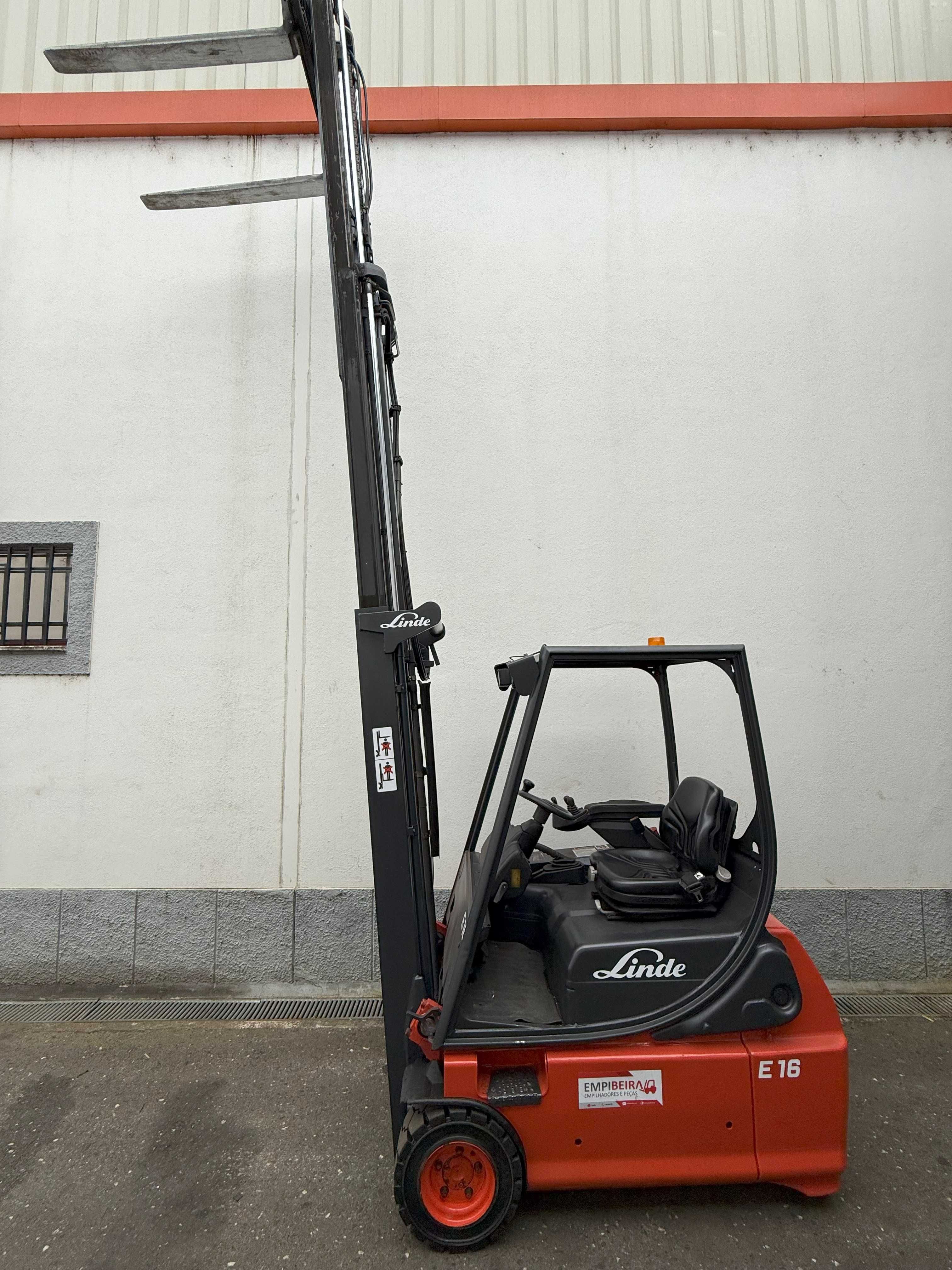 Empilhador Elétrico 1600kg - LINDE E16 6m