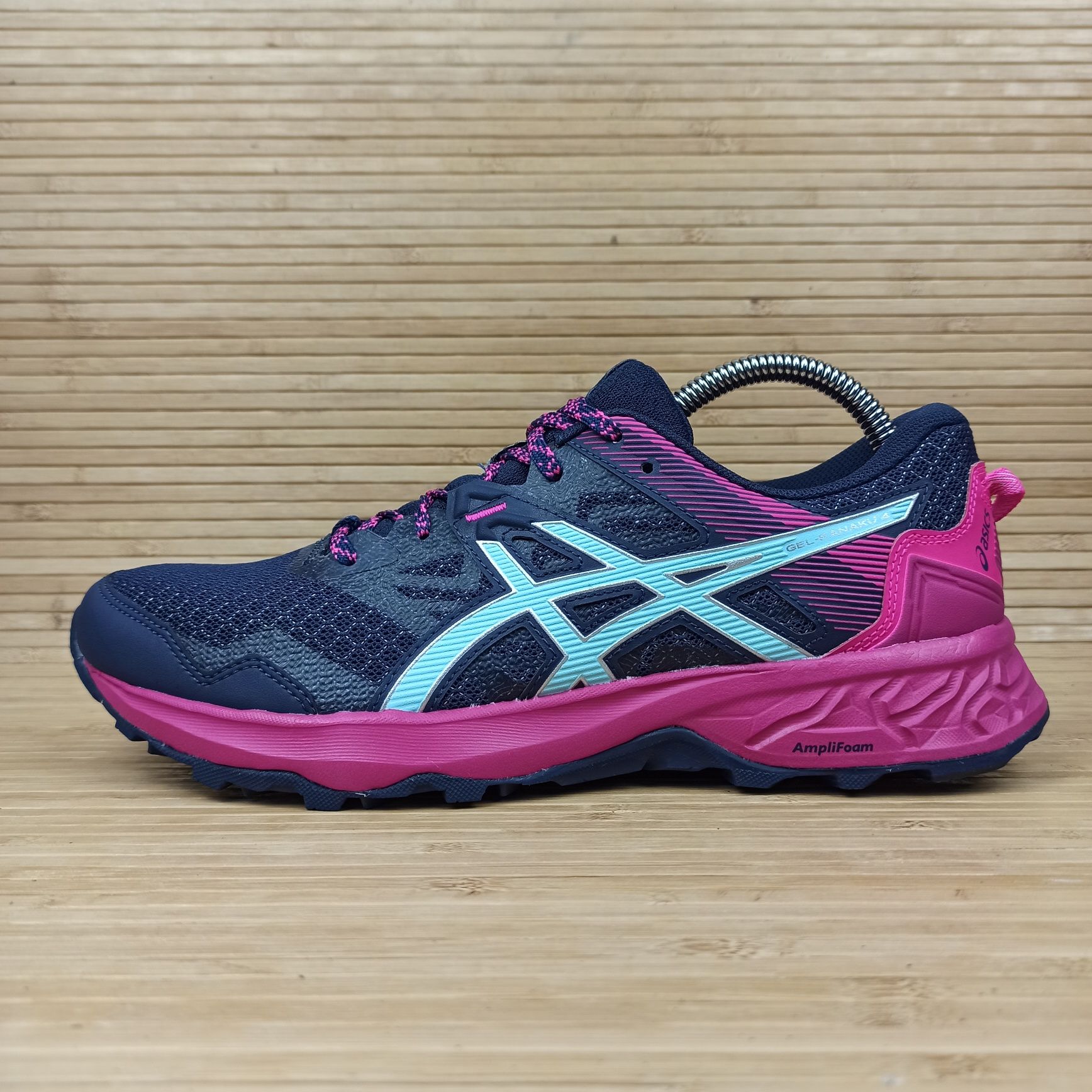 Кросівки трейлові Asics Gel-Kanaku 4  Розміри  36 - 42
