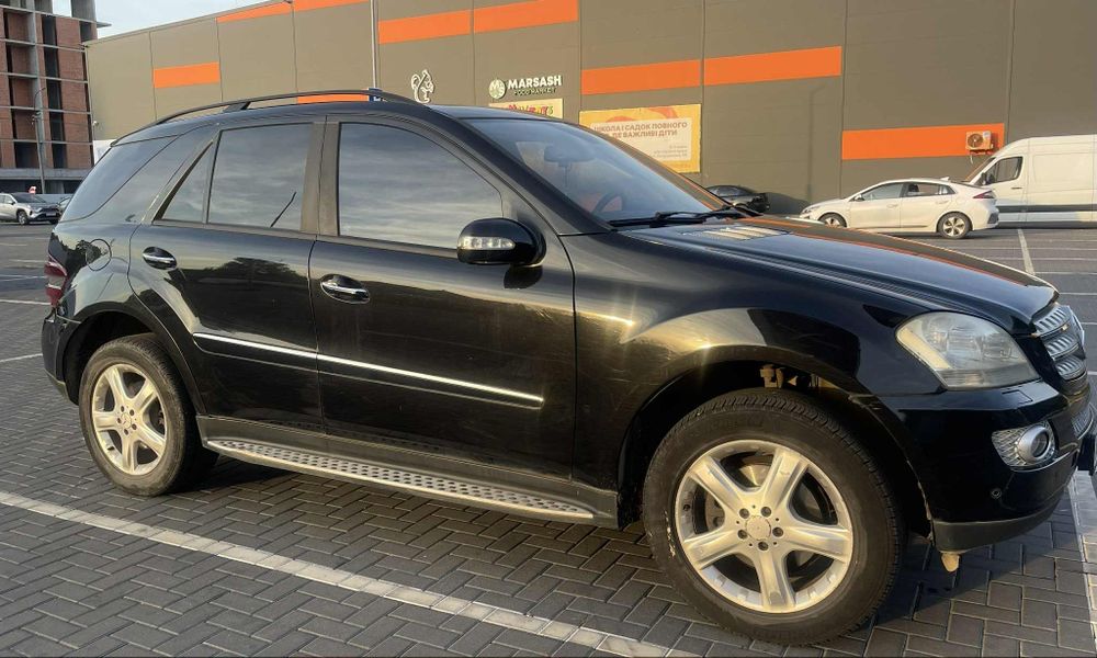 W164 ML350  2005 рік.