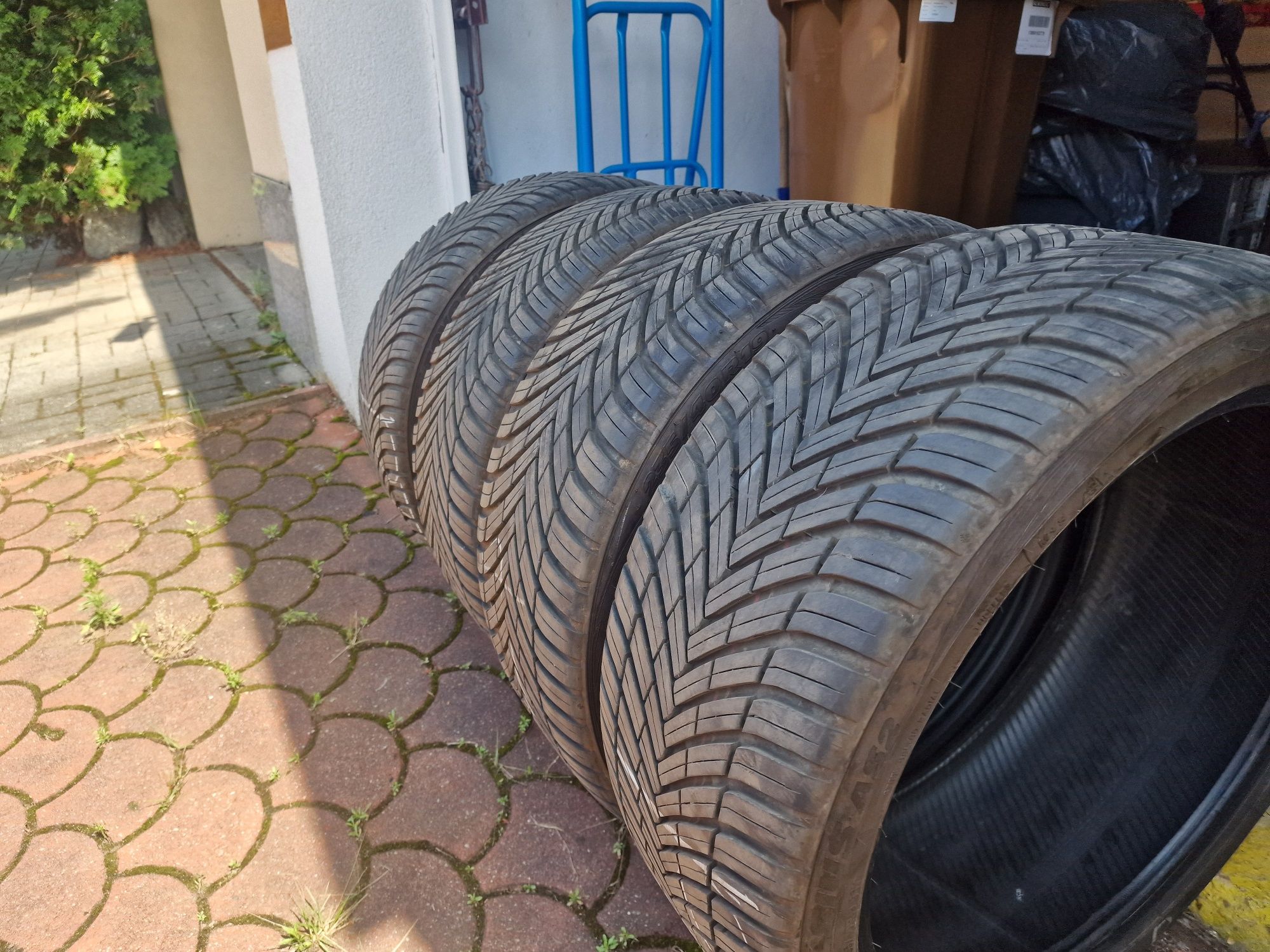 4x Toyo celsius as2 235/40r19 96y xl
