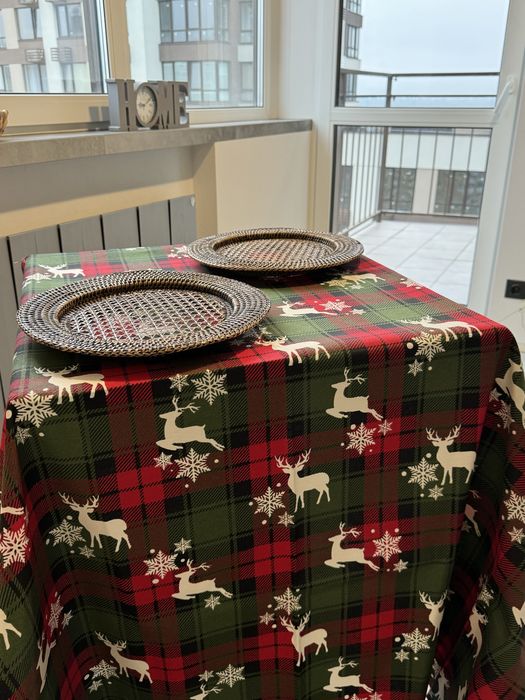 Скатертина новорічна брудовідштовхуюча з тефлоновим покритиям