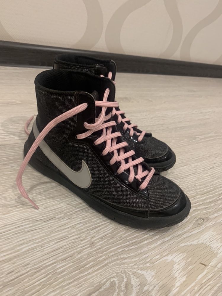 Кеды кроссовки Nike оригинал 36,5 р