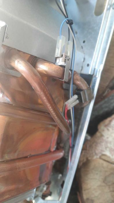 Газова колонка Junkers BOSCH Юнкерс з tfs дисплеєм Німецька Wernau