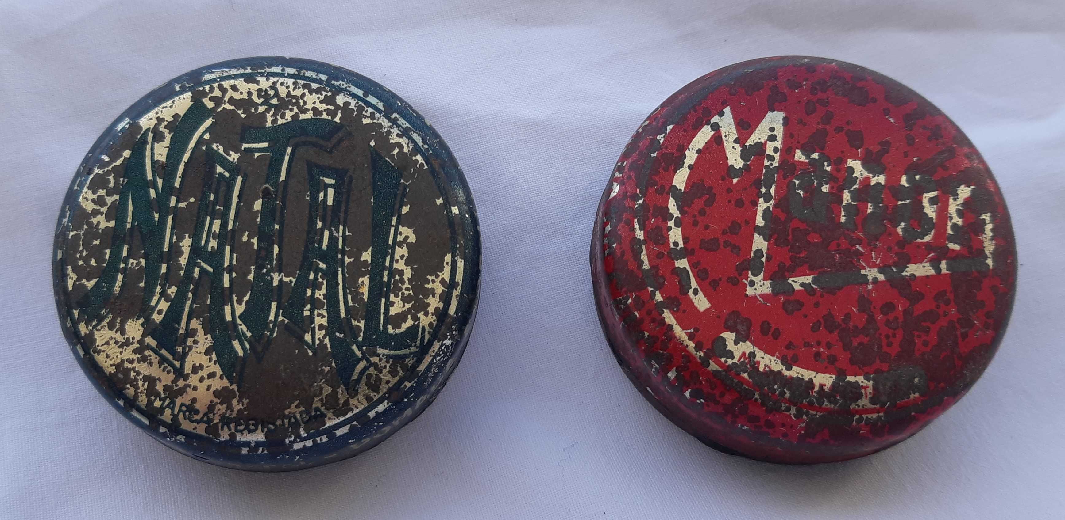 2 Latas de Graxa Antigas