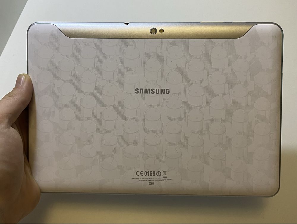 Планшет samsung galaxy tab 10”/1GB RAM/32Gb ROM! D573