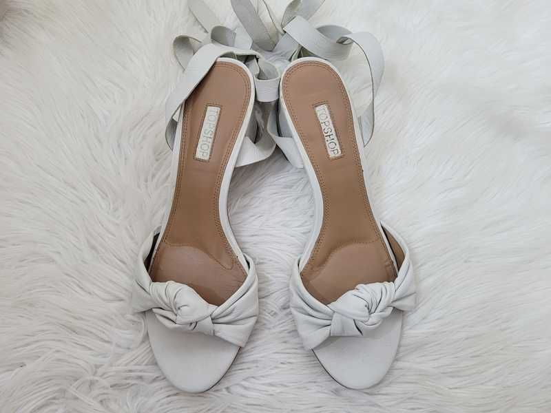 Szare, skórzane, wiązane sandały na obcasie klocku, Topshop 38 23,5 cm