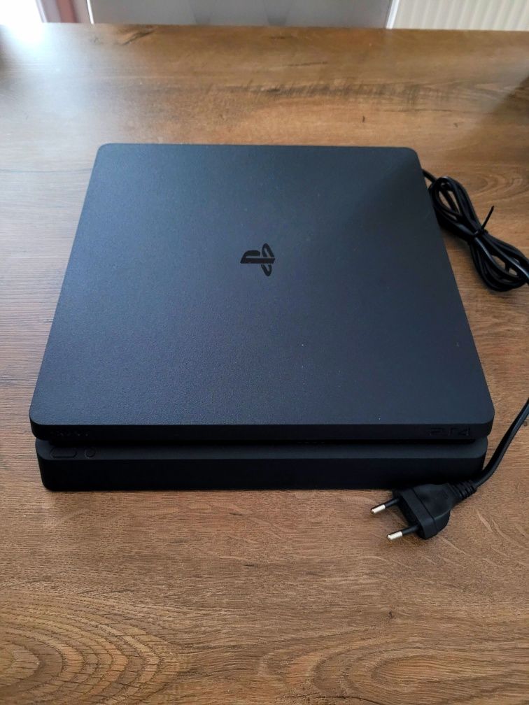 Konsola Playstation 4 Slim (500GB)