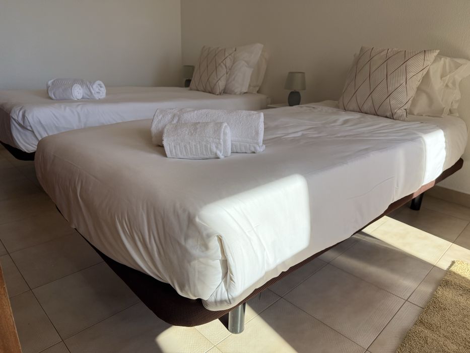 Camas de solteiro com colchão - Pouco uso