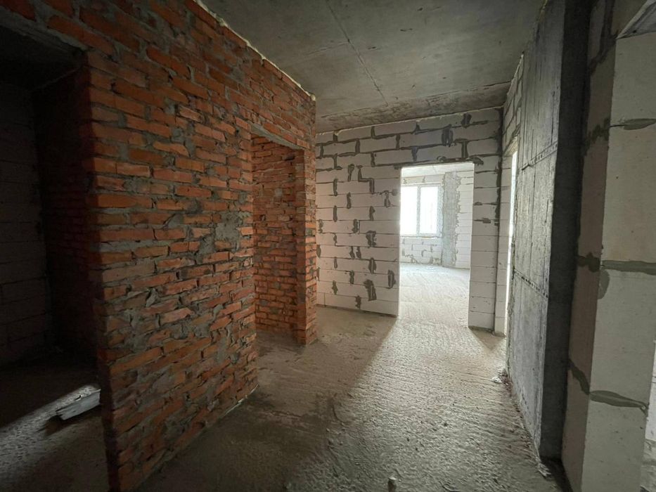 Продаж двокімнатної квартири 63 кв.м