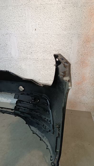 Vendo parachoque de frente VW golf 8 ano 2019/23