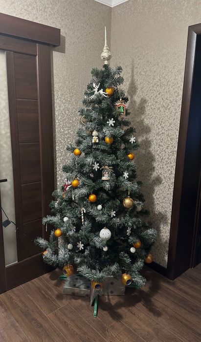 Новорічна ялинка