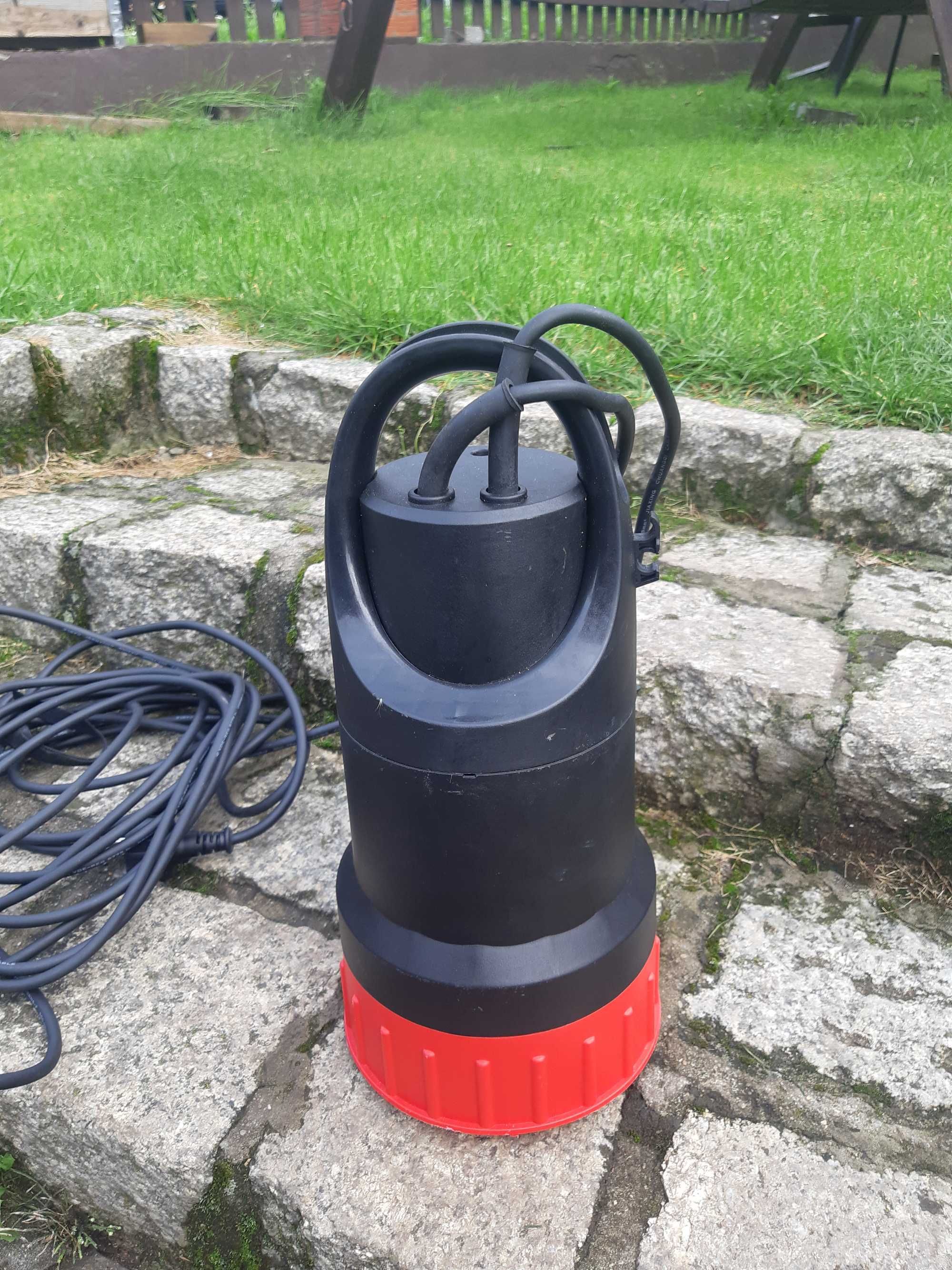 Nurek Pompa z niskiego stanu Scheppach 750 Watt 20000 l/h