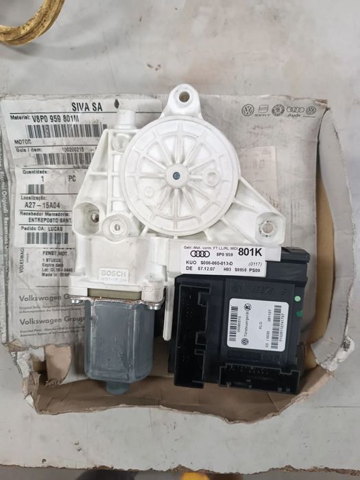 Motor elevador  esquerdo - Audi A3 ( novo e original )