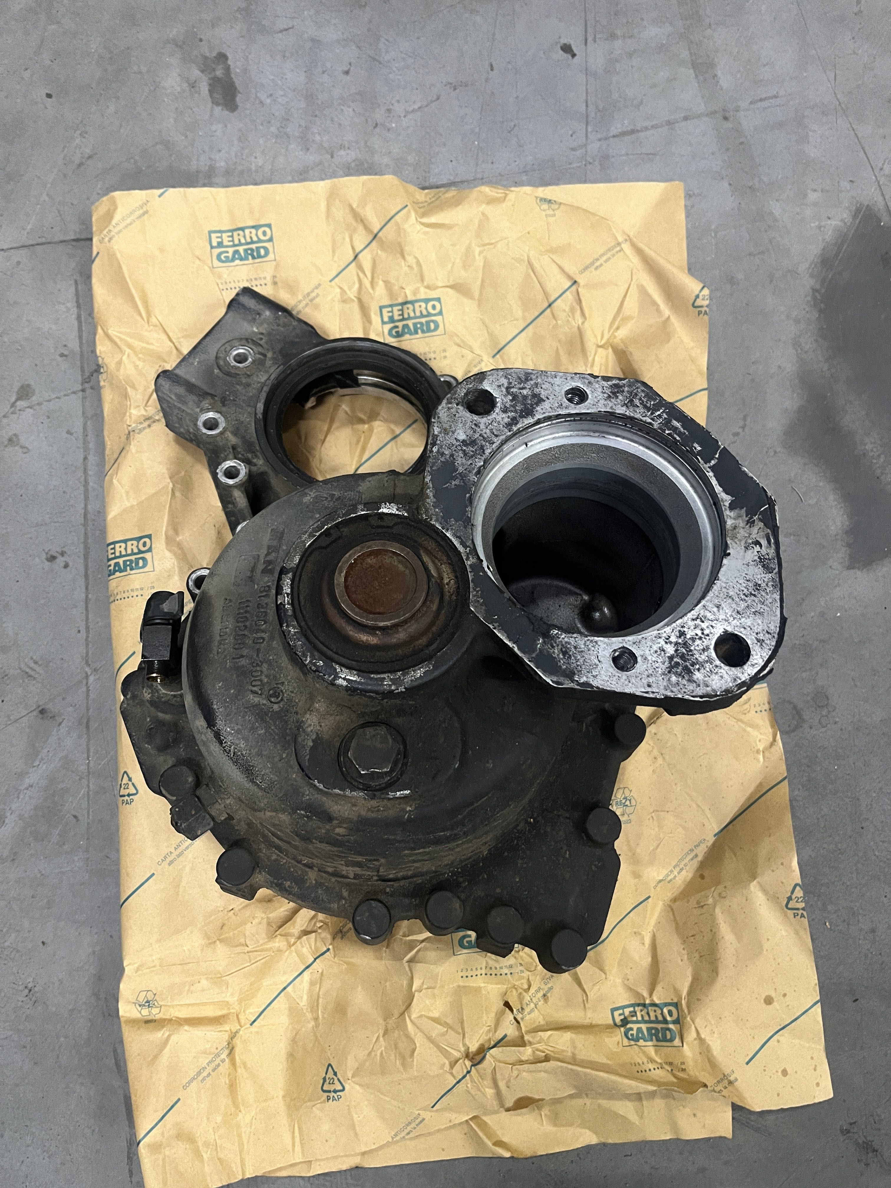 Obudowa skrzyni biegów przystawka pompy Man hydrodrive 4x4 manual