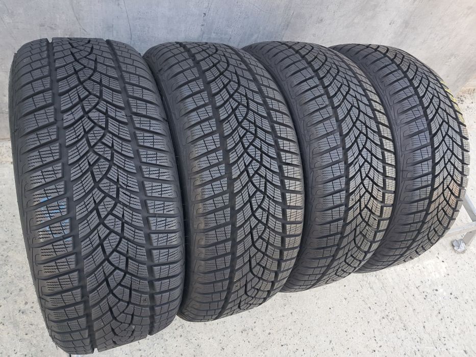 Резина зимова 99%, 225/50 R17 Good Year Ultra Grip Perfomance+ (14822)