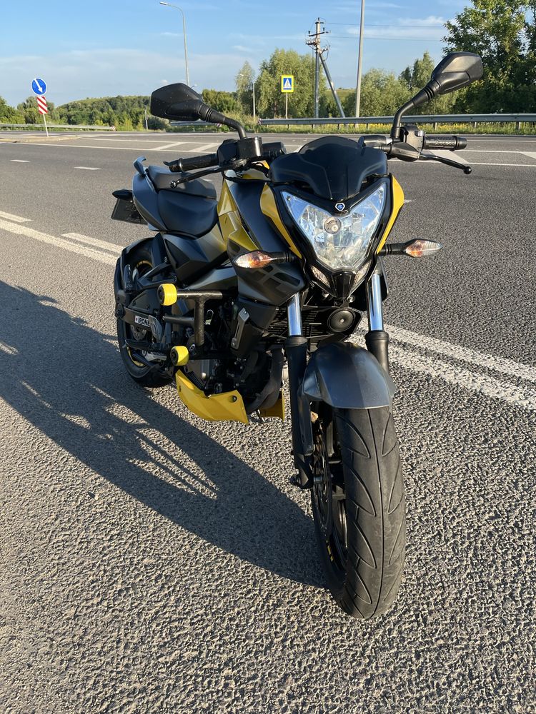 (Bajaj pulsar ns200 не китай)