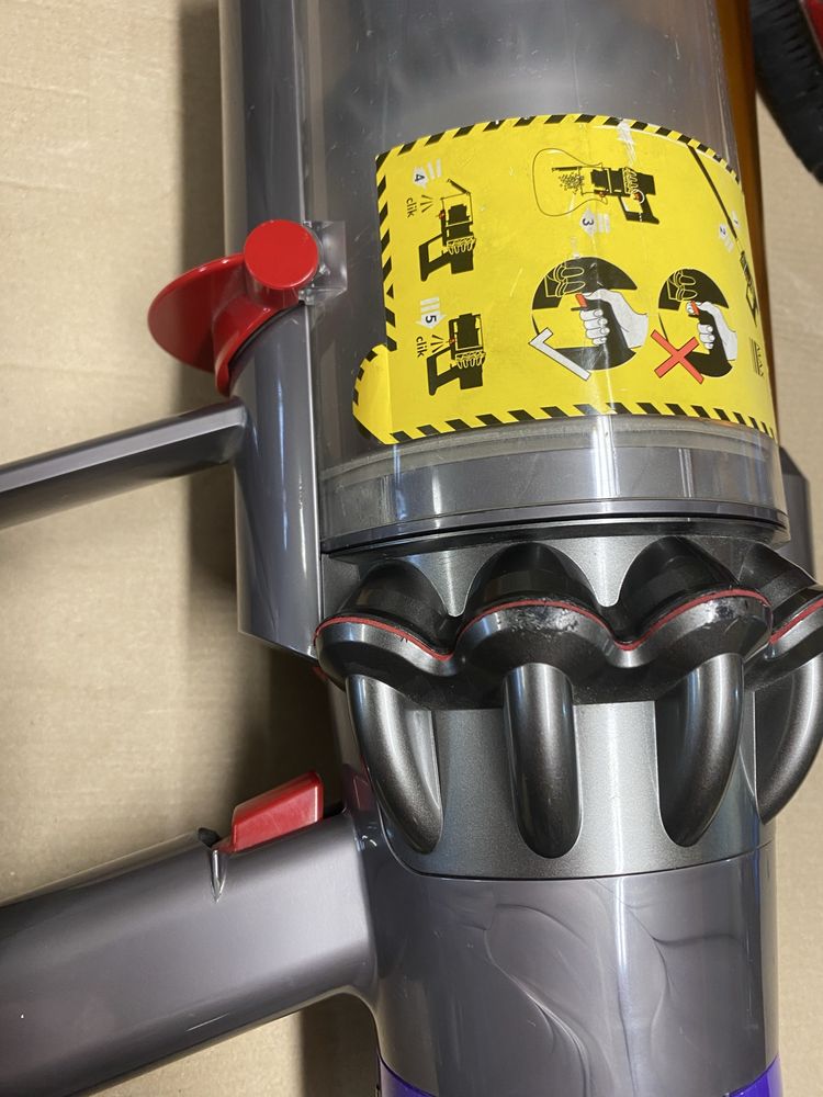 Odkurzacz bezprzewodowy Dyson V10 Absolute