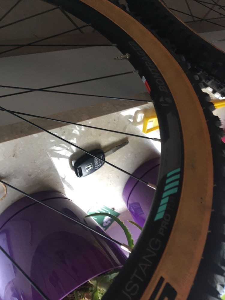 kola bontrager 29 mustang 11s