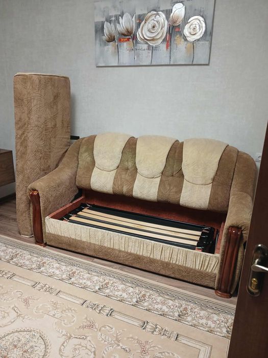 Д и в а н  р о з к л а д н и й